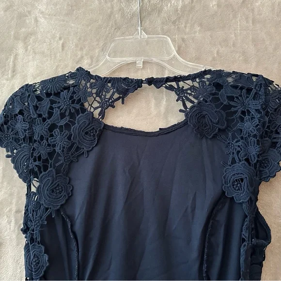 Lulu's Midnight Blue Floral Lace Mini Dress Size Medium - Picture 10 of 15